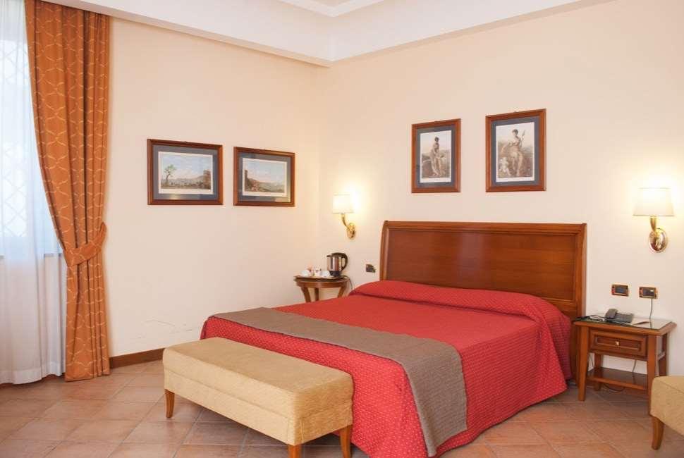 Le Cheminee Business Hotel Napoli Cameră foto